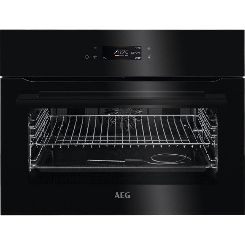 AEG KPK742280B - 8000 serie - AssistedCooking - Heteluchtoven met pyrolysereiniging - 45 cm - Zwart